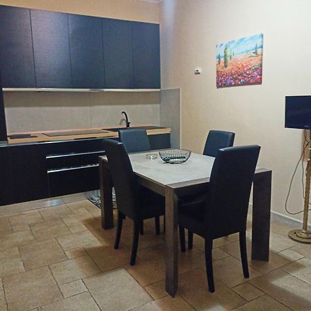 B&B Di Angela Scotellaro Palmariggi Luaran gambar